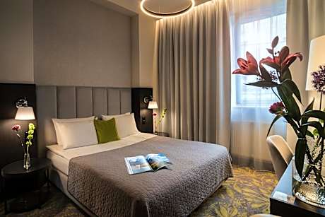 Premium Triple Room