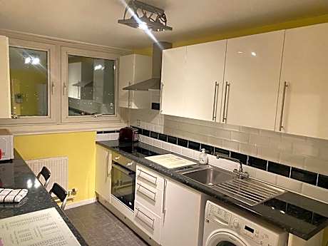Victoria Centre Apartments & Annexe