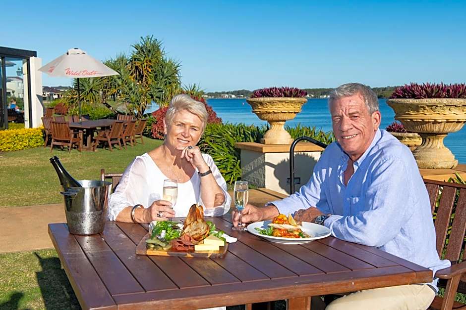 Harrington River Lodge