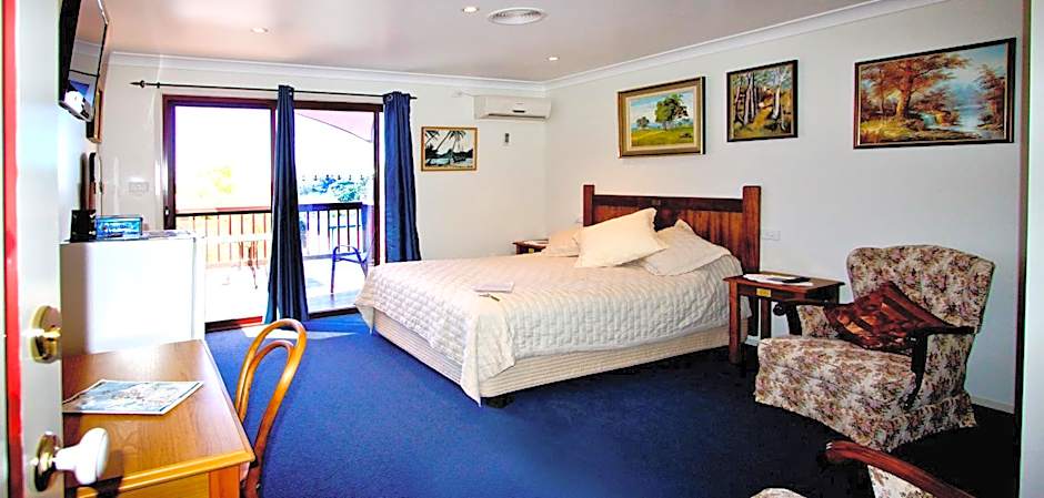 Anchors Aweigh - Adult Guests Only