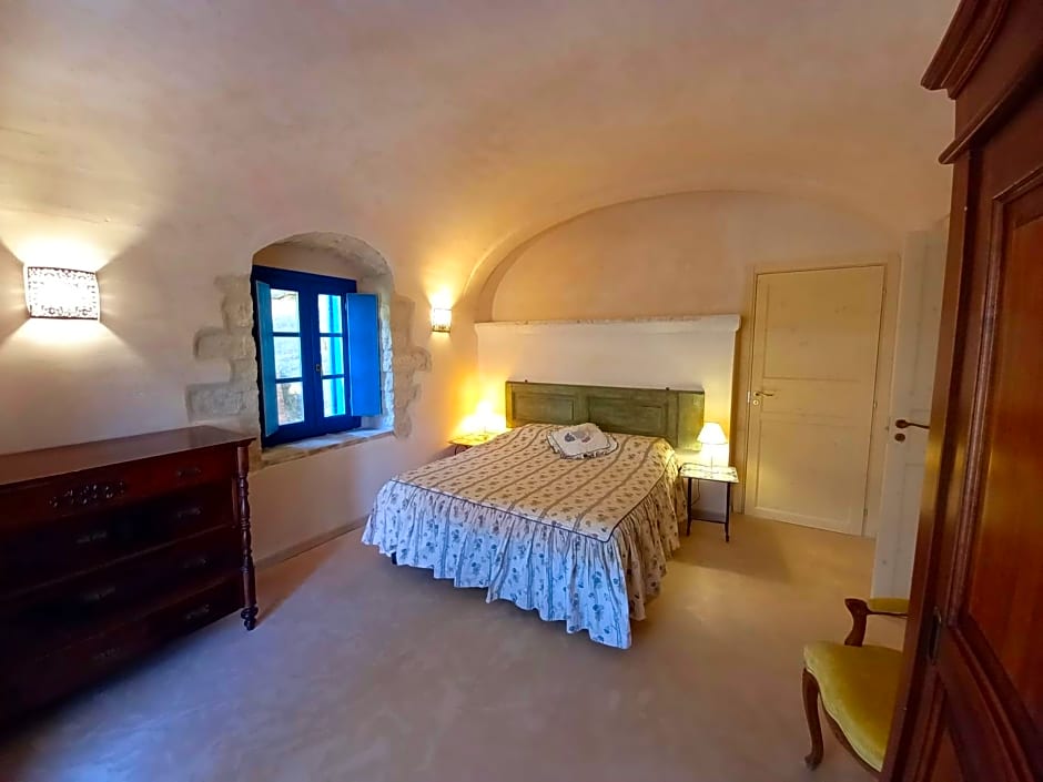 La casa dalle finestre blu