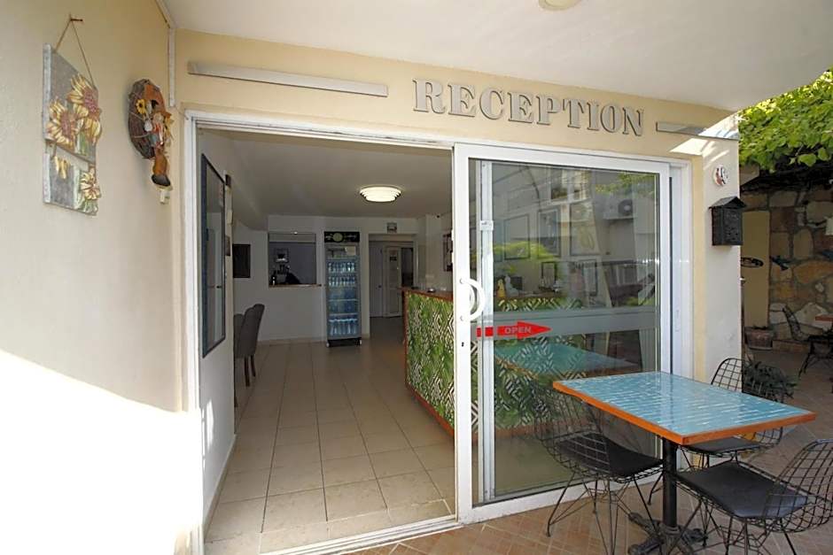 Bonapart Hotel