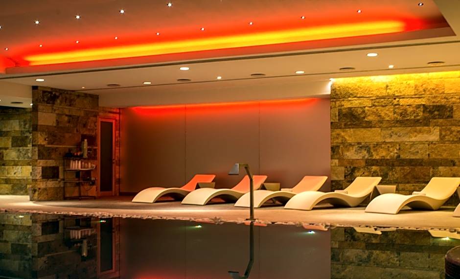 UNA HOTELS T Hotel Cagliari