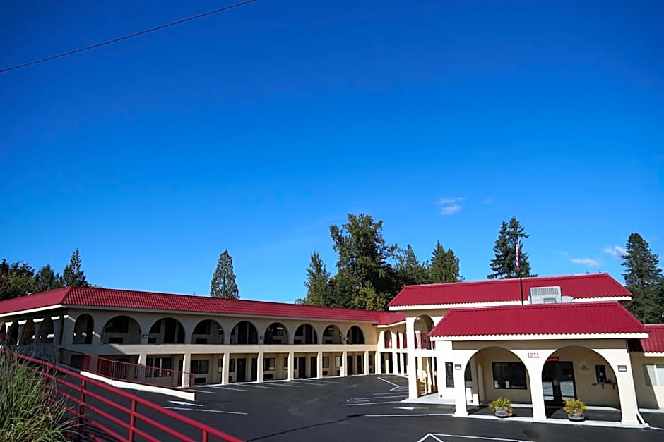 Timberland Inn & Suites