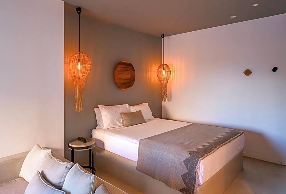 Lemon Suites Santorini