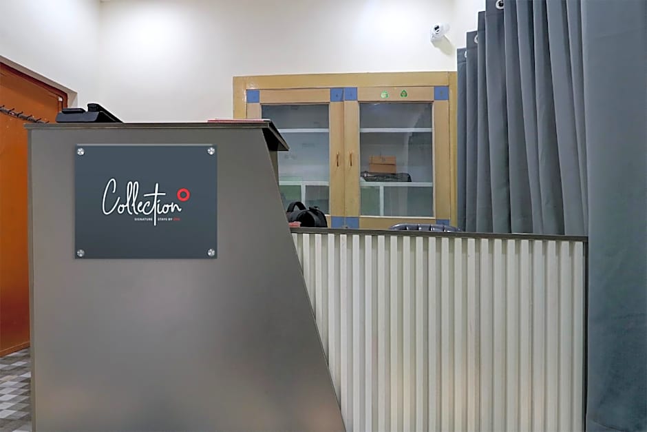 Collection O SS BLUE INN