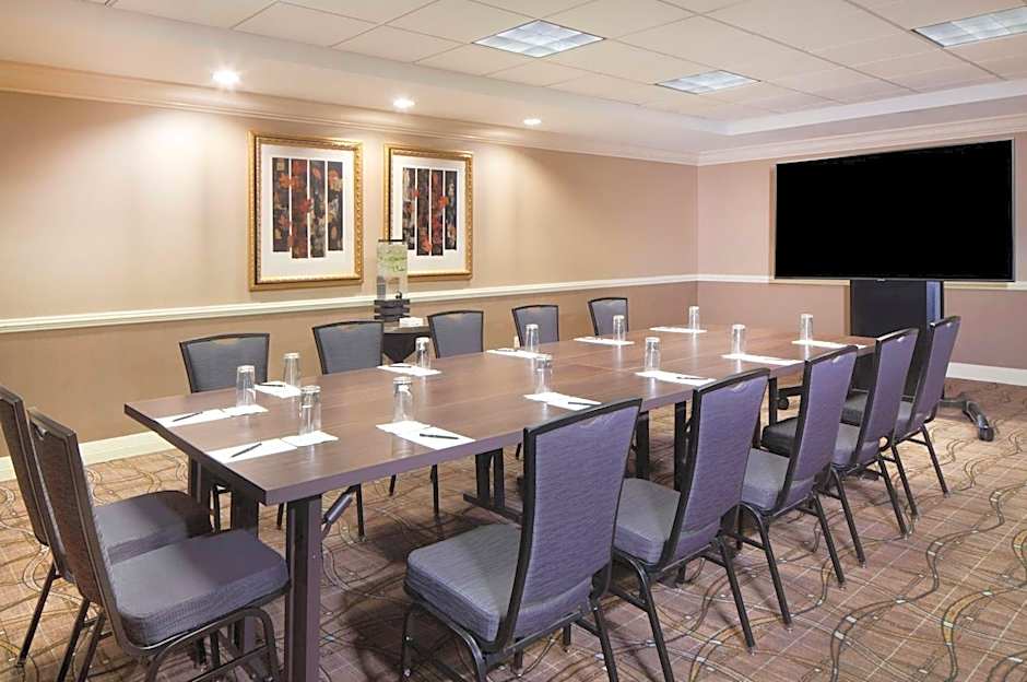 Hilton Alexandria Old Town