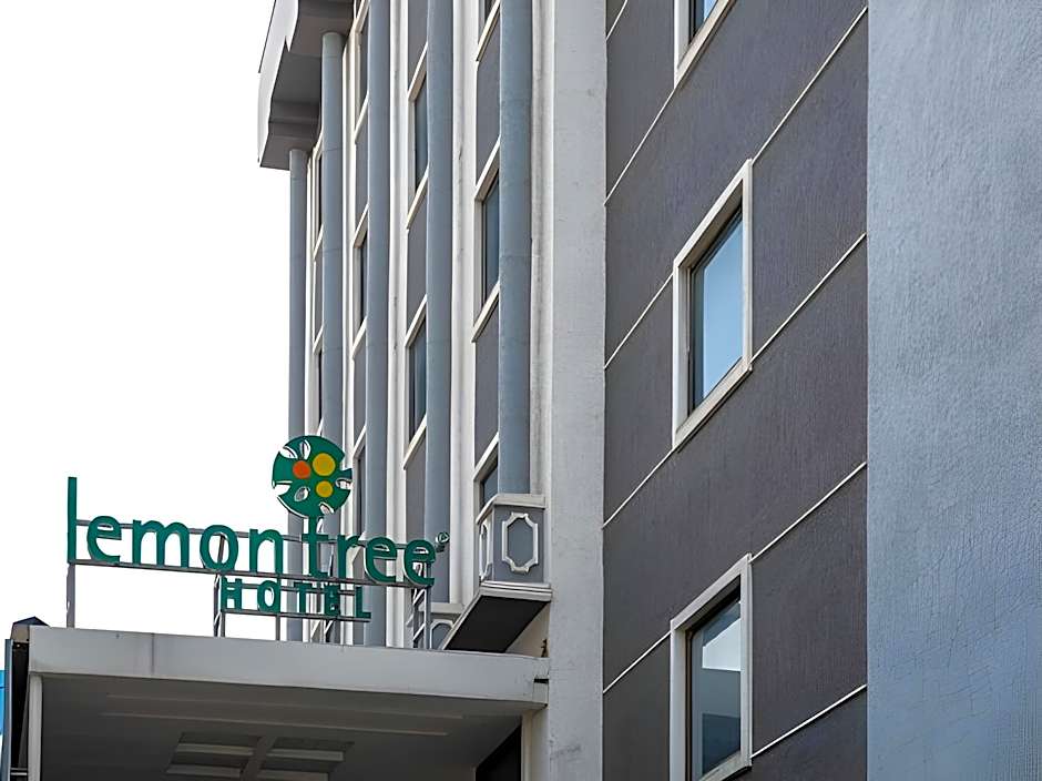 Lemon Tree Hotel Banjara Hills