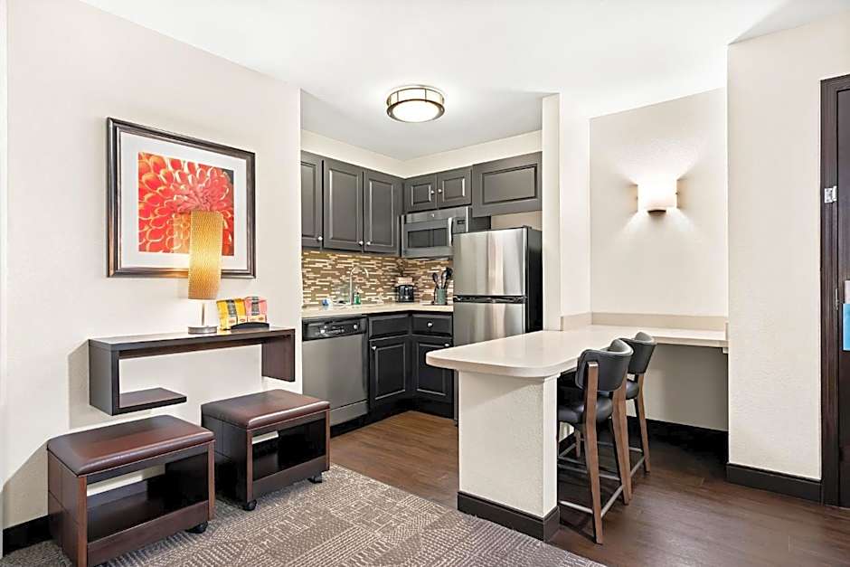 Staybridge Suites Cincinnati North By IHG