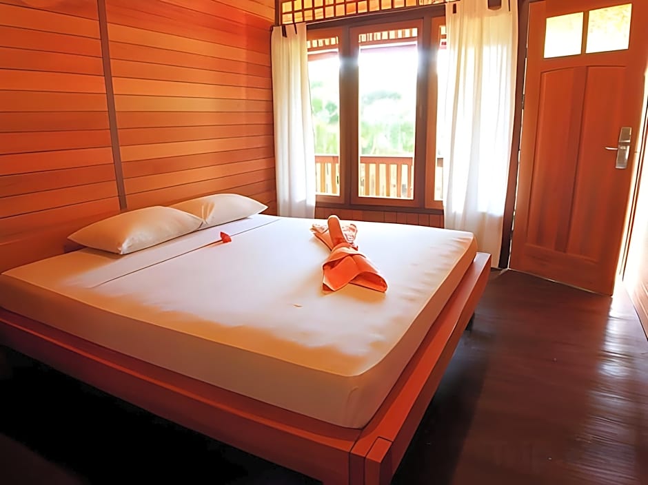 Hotel Besar Bulan Baru