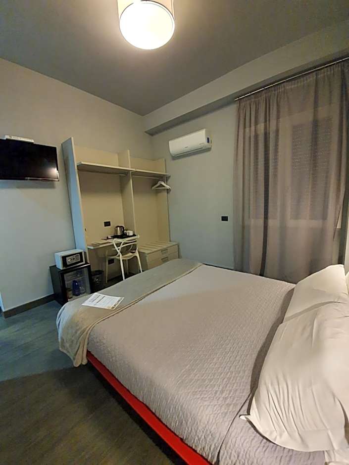 Alma Hotel
