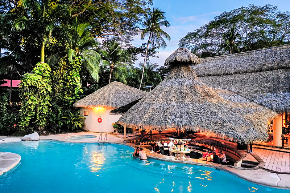 Bahia del Sol Beachfront Boutique Hotel