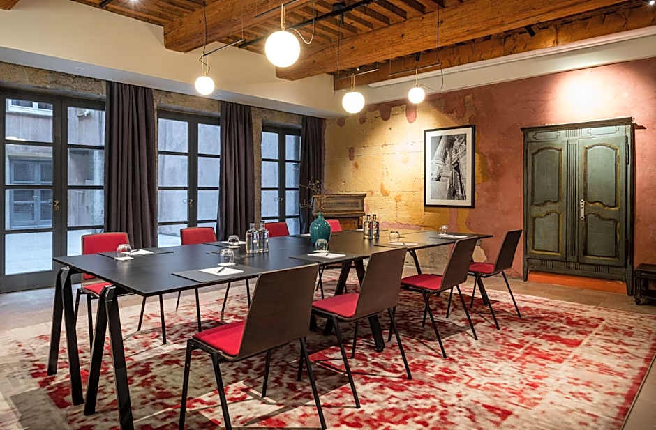Cour des Loges Lyon, a Radisson Collection Hotel