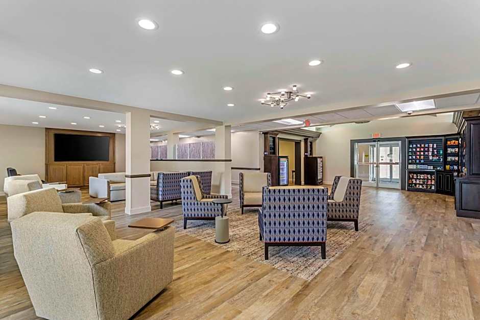 LeConte Hotel & Convention Center, Ascend Hotel Collection