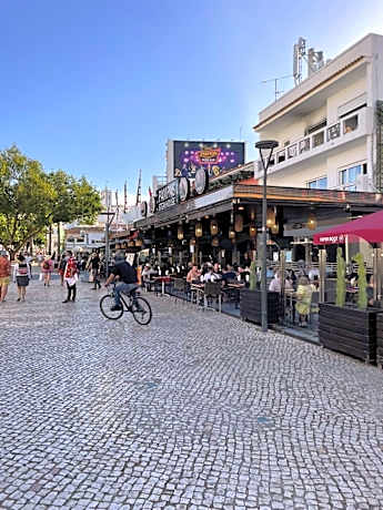 PEDRO SAMORA - Alojamientos en ALBUFEIRA