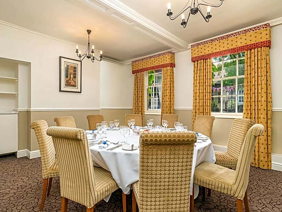 Mercure Salisbury White Hart Hotel