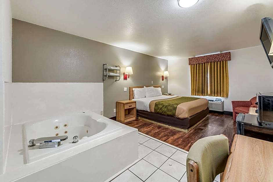 Econo Lodge Truman Inn