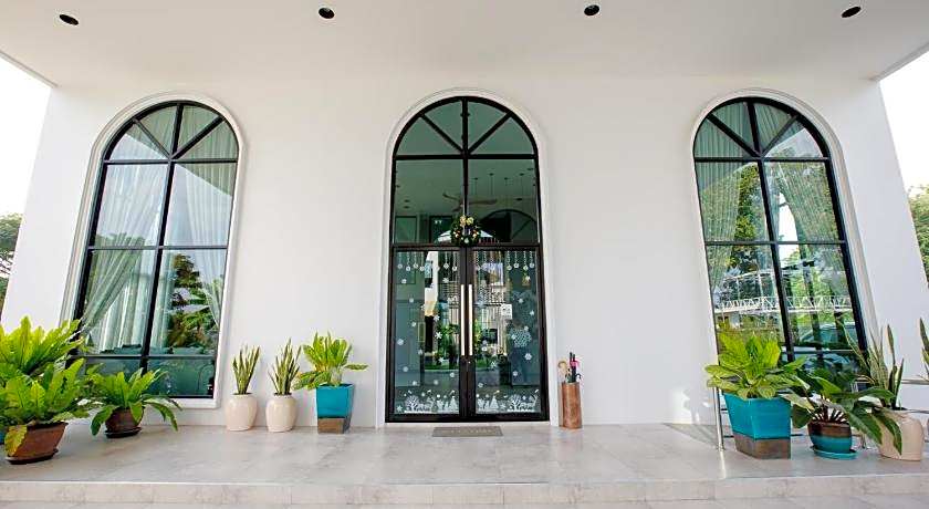 Le Lert Hotel Ratchaburi