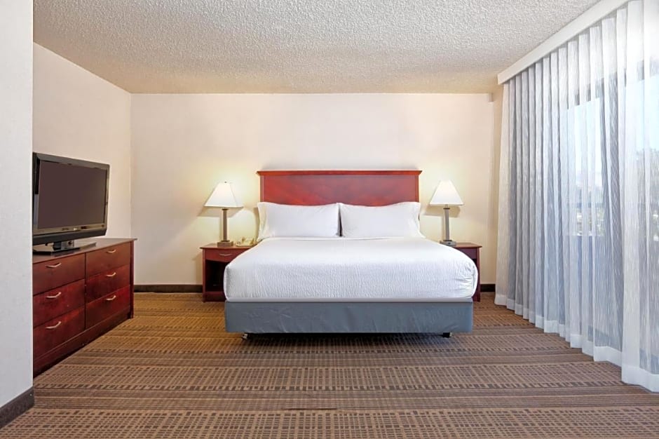 Holiday Inn Hotel & Suites Santa Maria