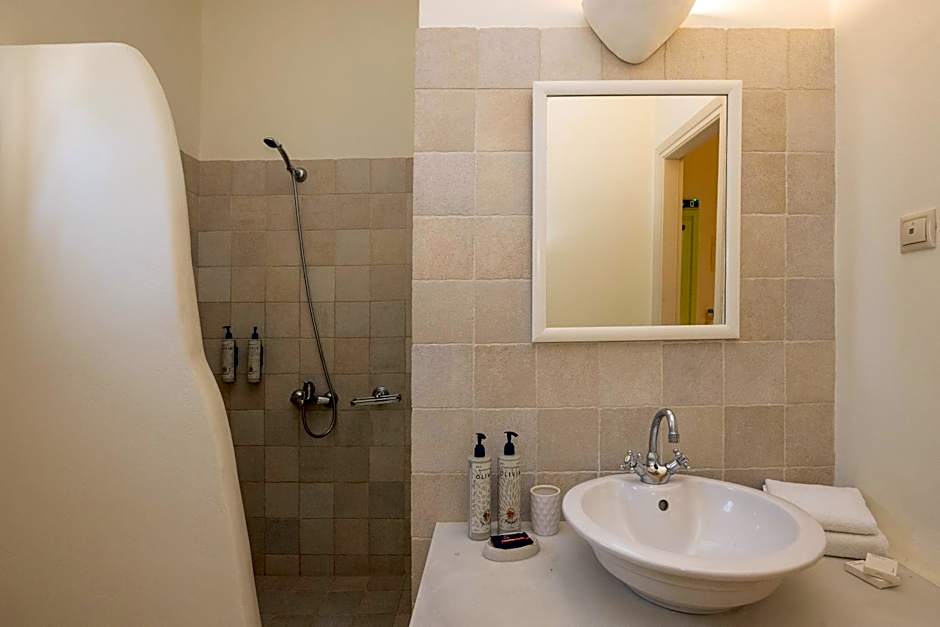 Anthea Hotel