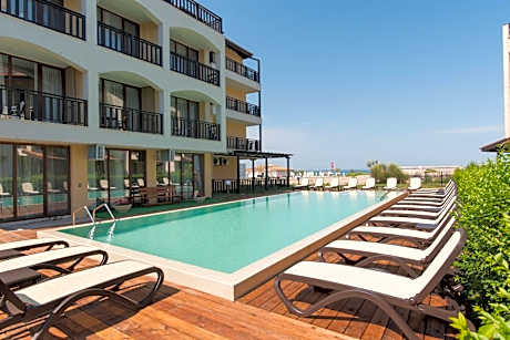 Oasis Del Sol - Front Beach