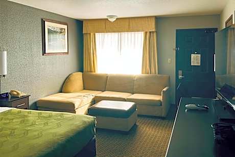 King Room with Sofa Bed - Non-Smoking
