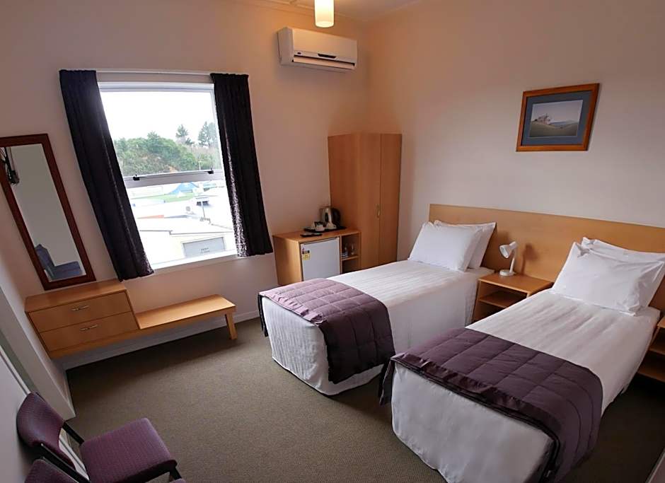 Photo 1 of 6 of Deluxe 2 Beds