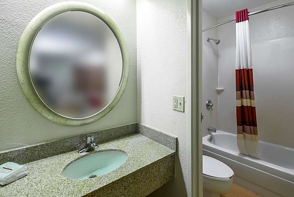 Red Roof Inn Jacksonville - Orange Park