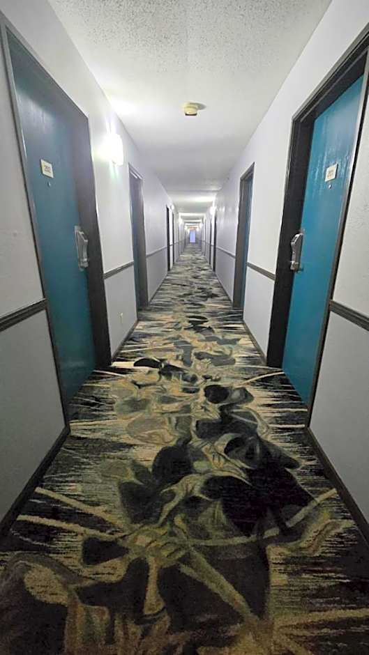 Super 8 by Wyndham O'Fallon MO/St. Louis Area