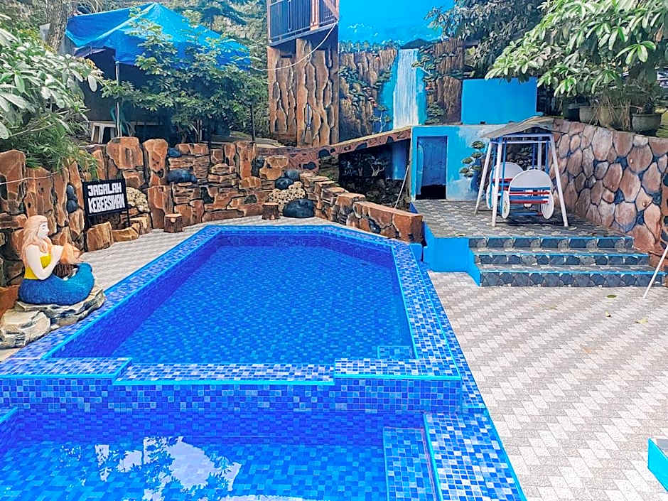 RedDoorz @ Pacet Mojokerto