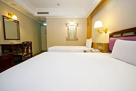 Triple Room with Private Bathroom