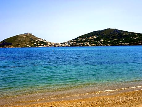 Papafotis Apartments & Suites