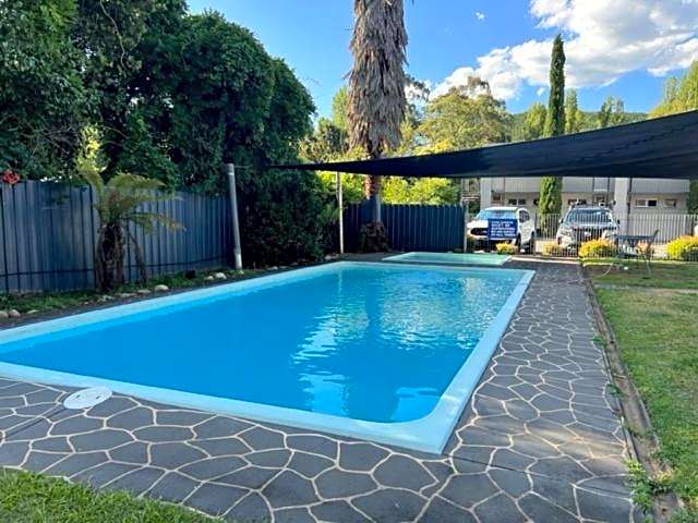 Riverbank Park MOTEL