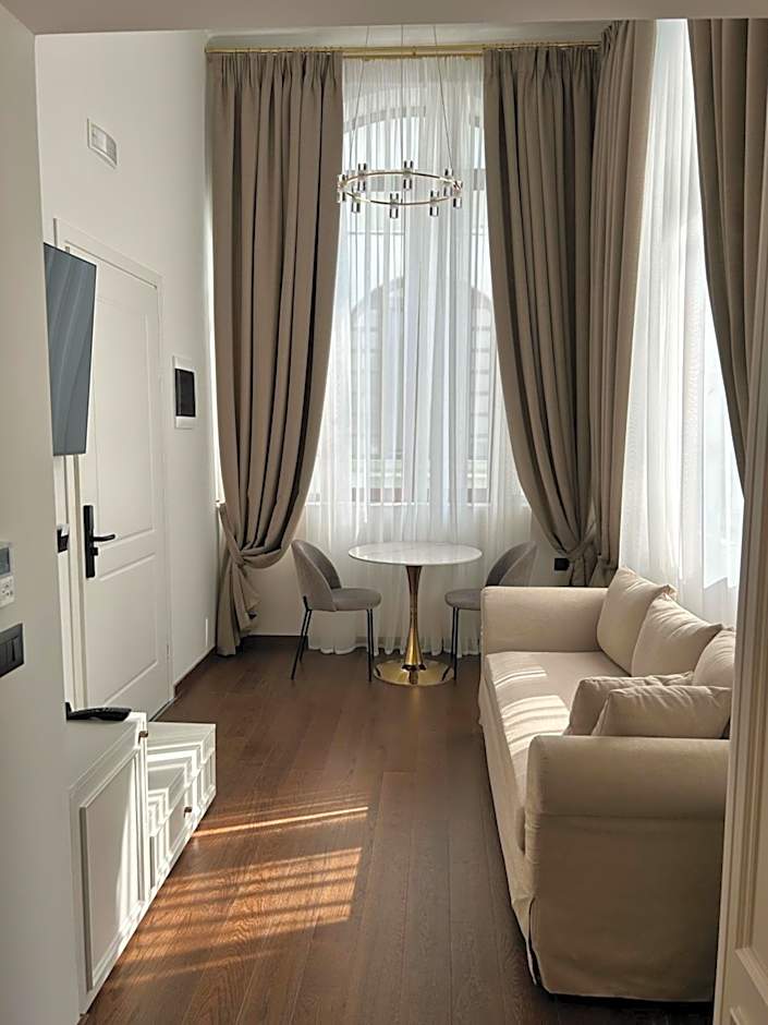 Jensen Luxury Suites