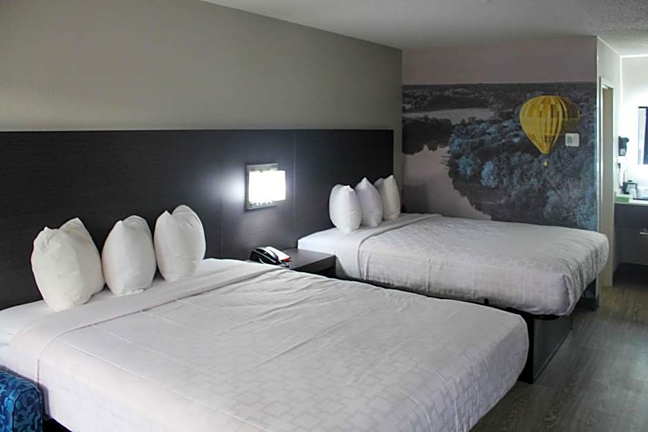 Clarion Pointe Statesville