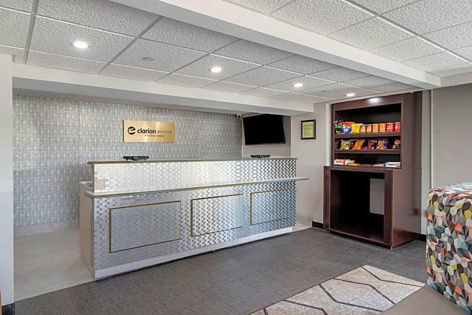Clarion Pointe McDonough