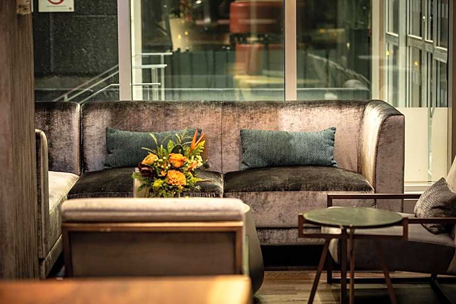 Holiday Inn Toronto Downtown Centre By IHG