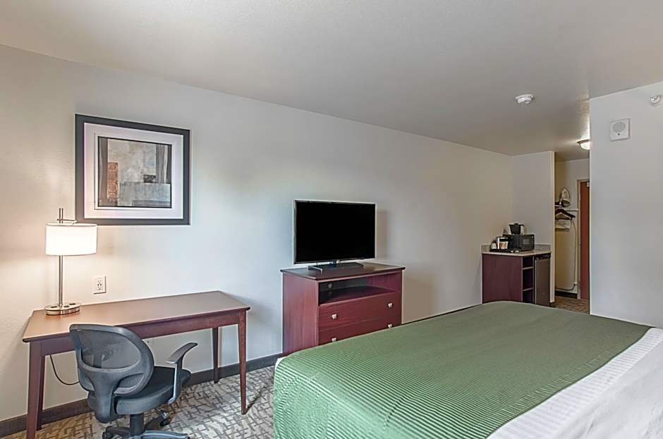 Cobblestone Inn & Suites - Guernsey