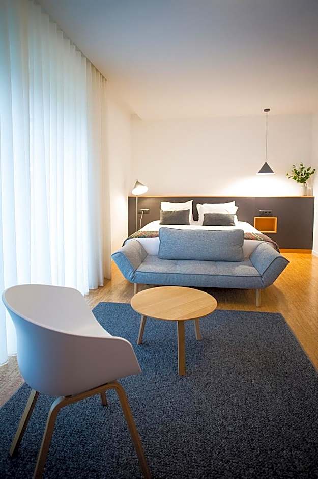 Furnas Lake Forest Living