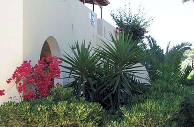 Lianos Hotel Apartments