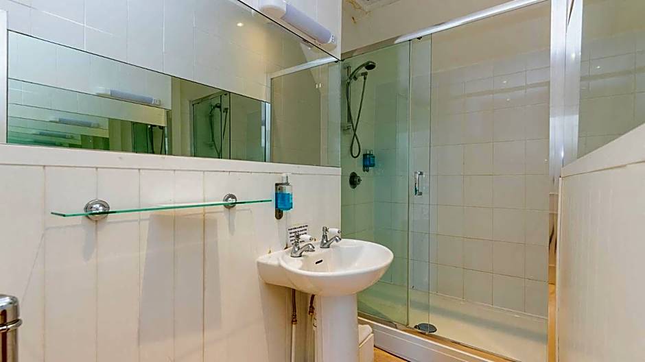 The Sibson Inn Hotel