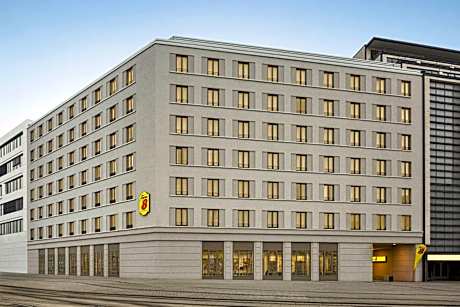 Super 8 by Wyndham Chemnitz