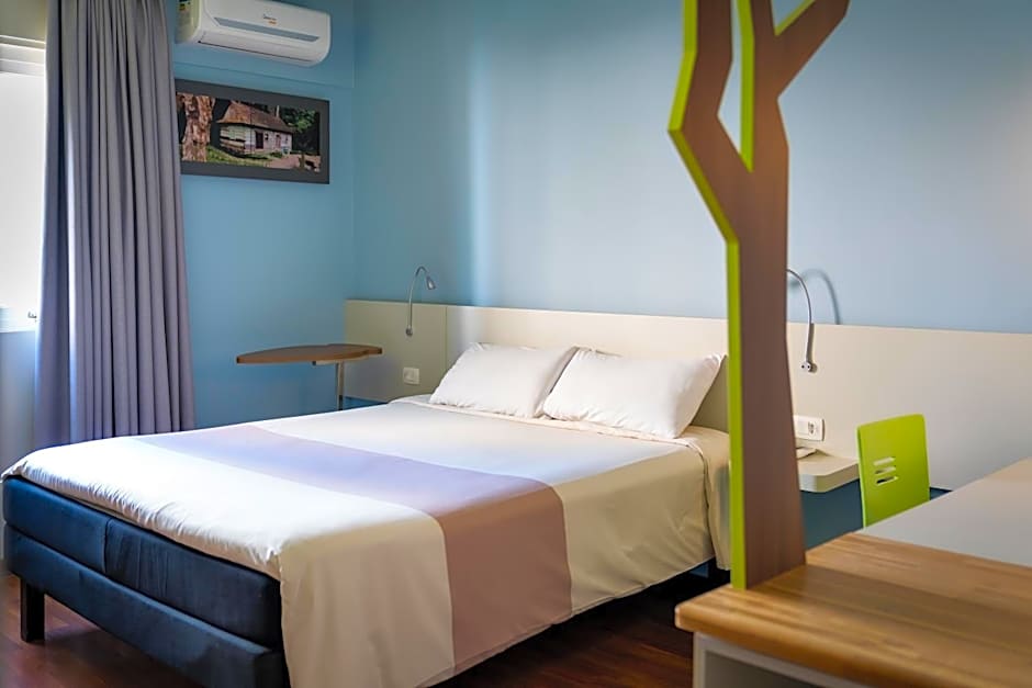 ibis Styles Curitiba Centro Civico