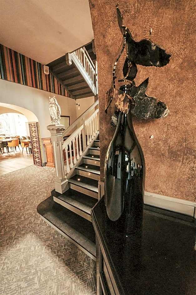 Logis Hotels Chateau de La Barge