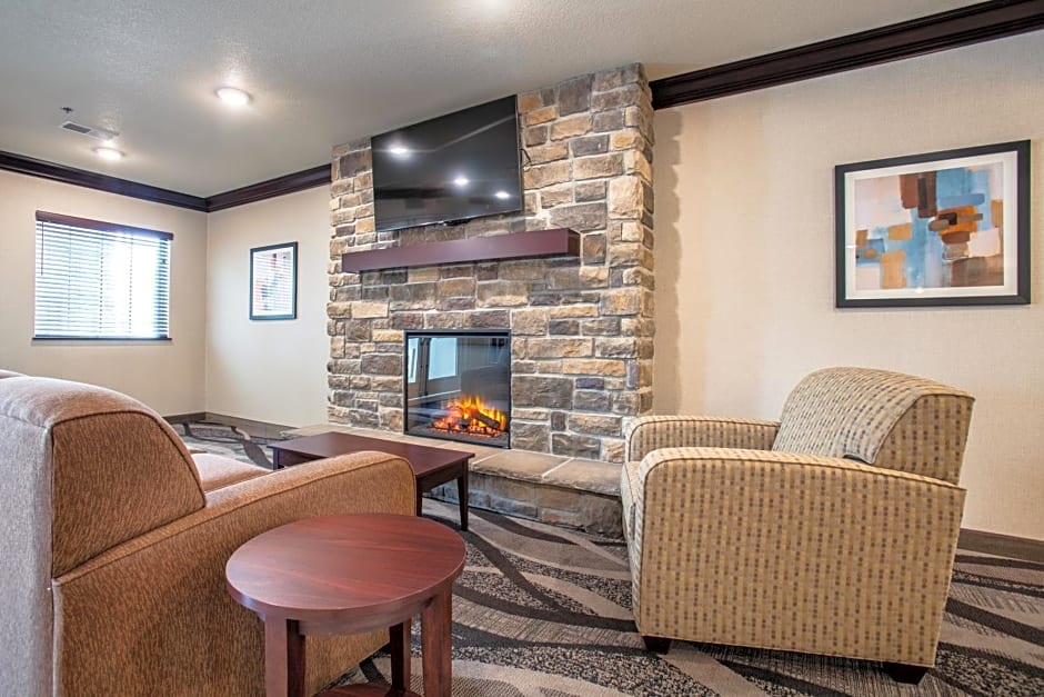 Cobblestone Inn & Suites - Pine Bluffs