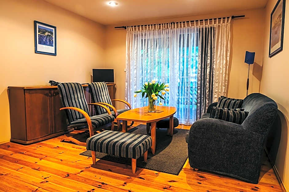 Ośrodek Szkoleniowo-Wypoczynkowy "Stodoły"