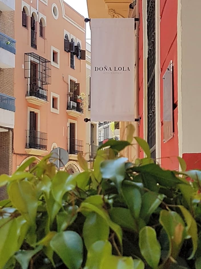 Hotel y Apartamentos Doña Lola