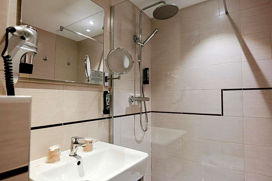 Hotel Le Kennedy, Clermont-Ferrand, The Originals Relais