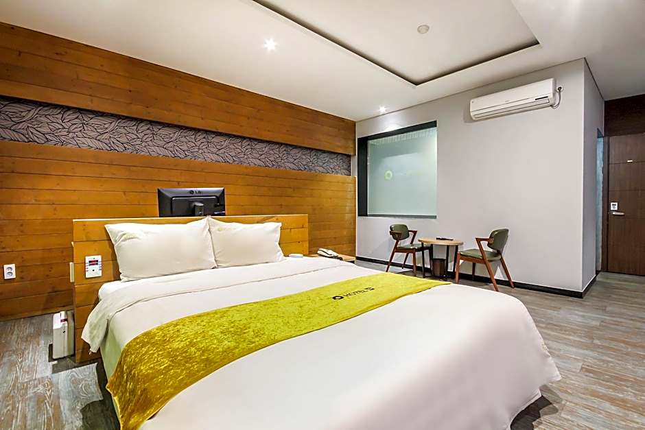 Jeonju Sinsigaji Hotel Pop