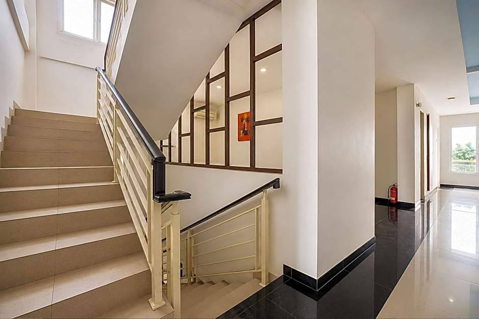Townhouse Oak Hotel Niaga Surabaya